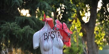 El sujeto le pegó a la mujer y luego a la suegra por defender a la hija.