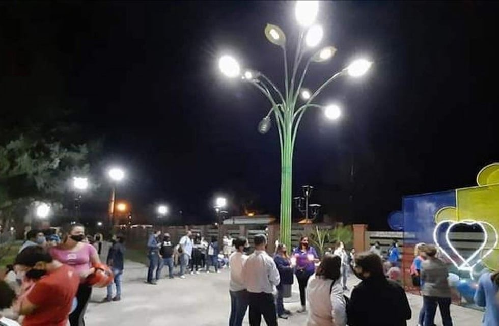La Provincia de Salta inauguró su primer árbol solar