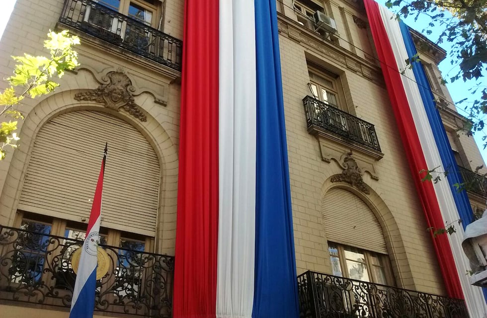 Malvinas: se otorgó un reconocimiento y homenaje al pueblo paraguayo por su apoyo al reclamo argentino