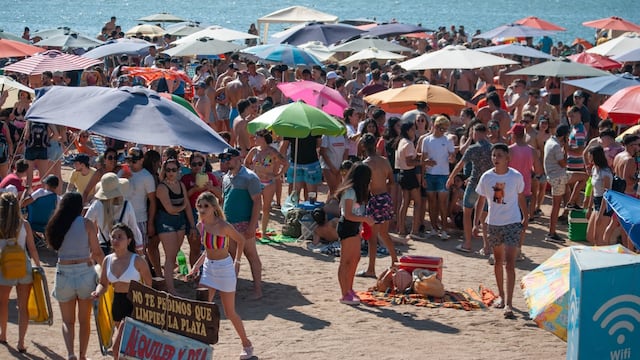 El domingo ingresaron unos 12.000 visitantes a la localidad según estimaciones.