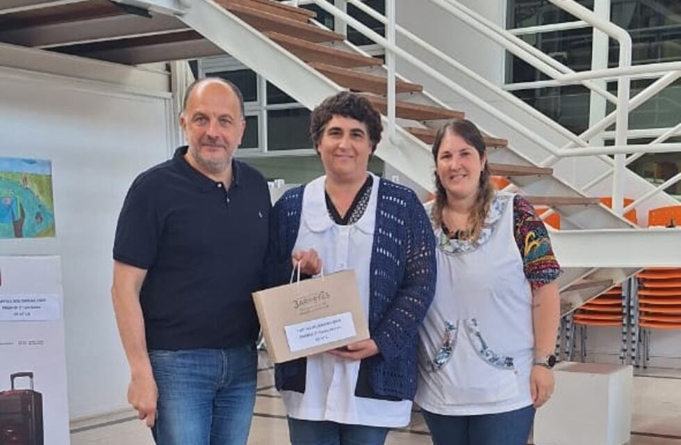 Tres Arroyos: Entrega de premios de los concursos “Tapitas solidarias” y “Reciclá y ganá”