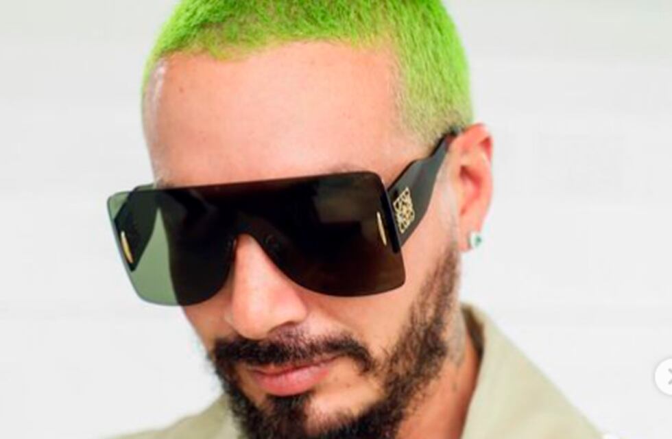 El reguetonero J.Balvin está en Villa Carlos Paz con su novia y su hijo Río
