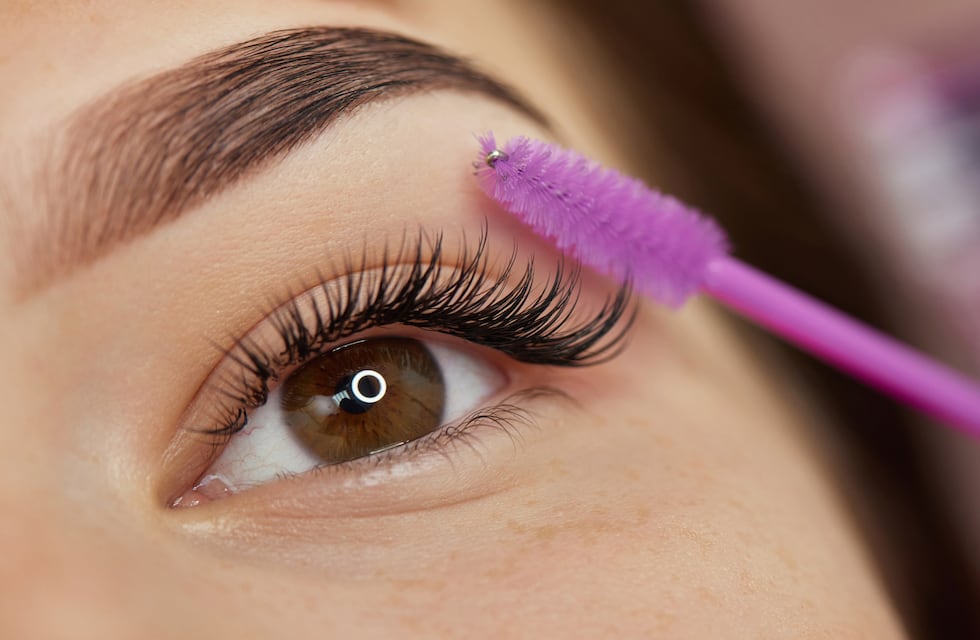 Adiós máscaras: el truco casero para hacer crecer las pestañas de forma natural sin gastar una fortuna
