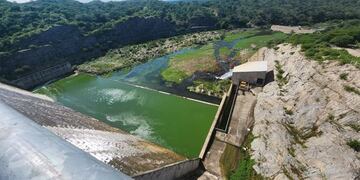 Dique El Bolsón, en Icaño.