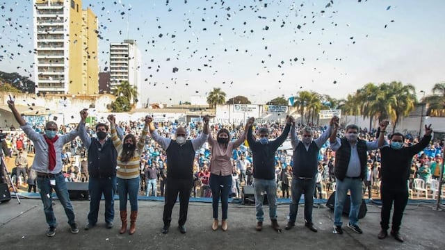 Manzur encabezó un acto en el Monumental.