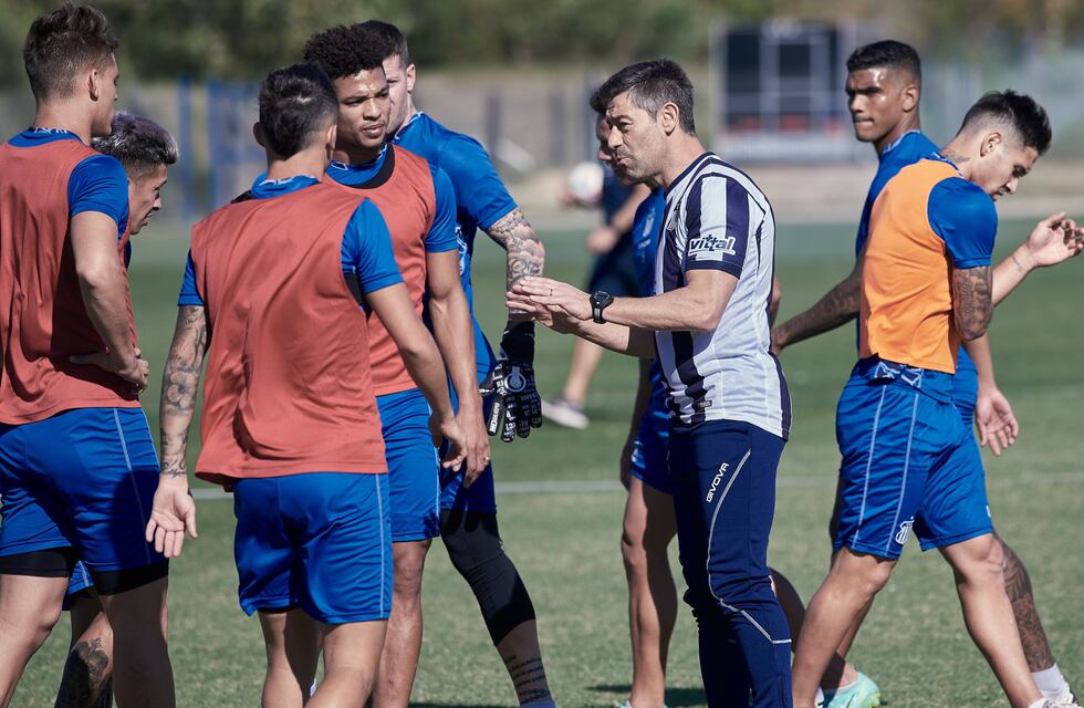 Pedro Caixinha, complicado: el ataque de Talleres, otra vez diezmado