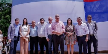 Passalacqua encabezó los festejos por el centenario de Puerto Libertad y llamó a fortalecer la unidad y el arraigo.