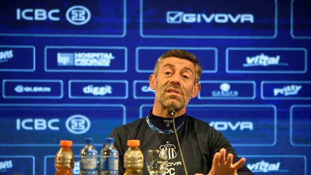 El entrenador Pedro Caixinha, en la previa del viaje de Talleres para enfrentar a Vélez en un duelo histórico (Ramiro Pereyra / La Voz).