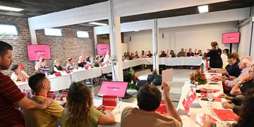 Asamblea del Partido Socialista en Rosario
