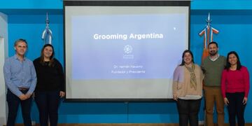 Participaron niños, niñas, adolescentes y adultos de nuestra ciudad. A través de estos encuentros se busca informar a la comunidad sobre los peligros que implican los ciberdelitos.