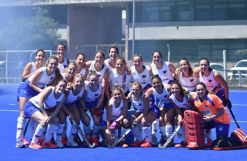 Hockey: con un gol de la puntaltense Luciana Argüello Bahía se quedó la medalla de bronce