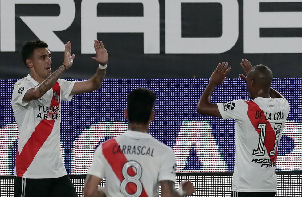 River le ganó a 2 a 1 Arsenal y es puntero con Boca