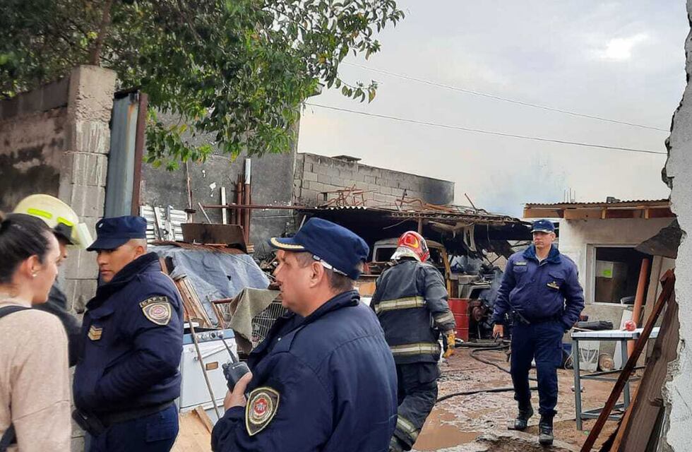Un incendio consumió su carpintería en Córdoba: “Me quedé sin nada”