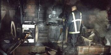 Tragedia en San Pedro: hombre pierde la vida en incendio de su vivienda.