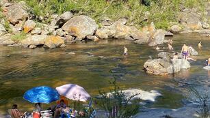 El camping reclama que la Municipalidad aún no le autoriza abrir su complejo.