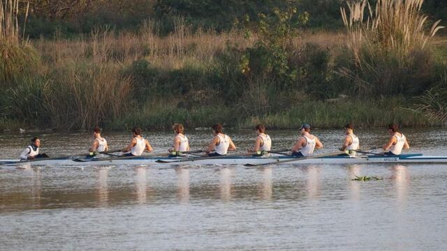 Remeros Club Mendoza de Regatas ganadores del Campeonato Argentino, en Tigre.