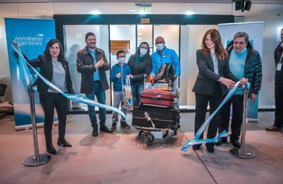 Arribó a Ushuaia el primer vuelo con 150 pasajeros procedentes de Brasil