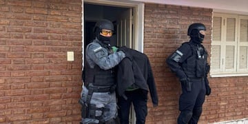 La FPA detuvo en Arroyito a una banda de 4 amigos que vendían drogas