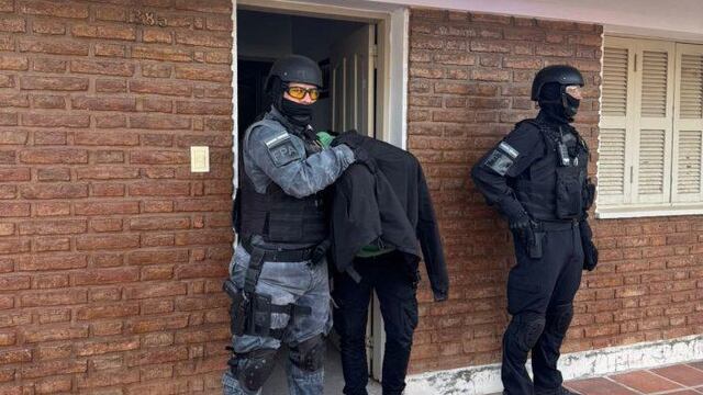 La FPA detuvo en Arroyito a una banda de 4 amigos que vendían drogas