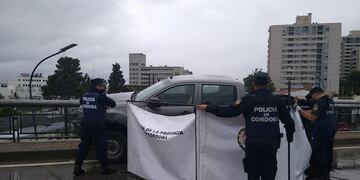 Se descompensó, perdió el control del vehículo e impactó contra el guardarraíl.