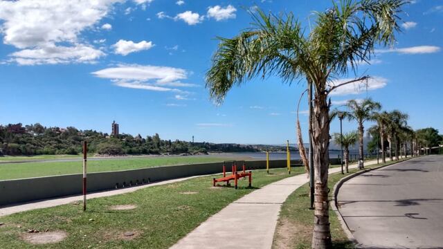 Costanera de Villa Carlos Paz. Diciembre 2020. (Foto: VíaCarlosPaz).