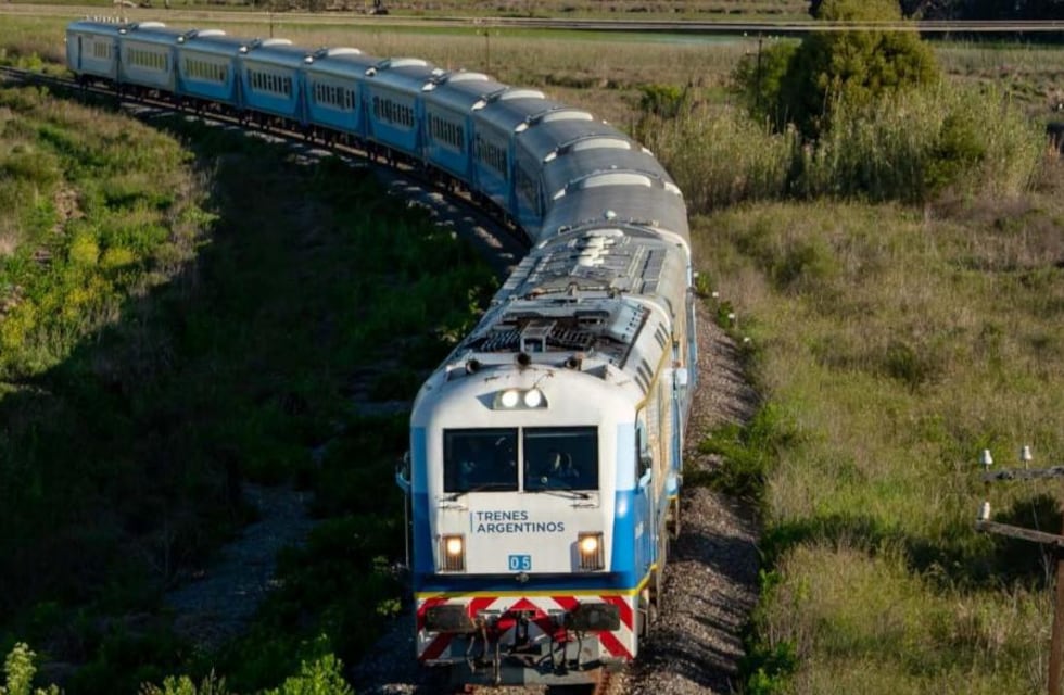 Harán un “viaje experimental” del tren Rosario-Cañada de Gómez a fin de año