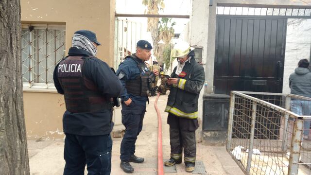 Murió un hombre en un incendio en Guaymallén. Orlando Pelichotti / Los Andes
