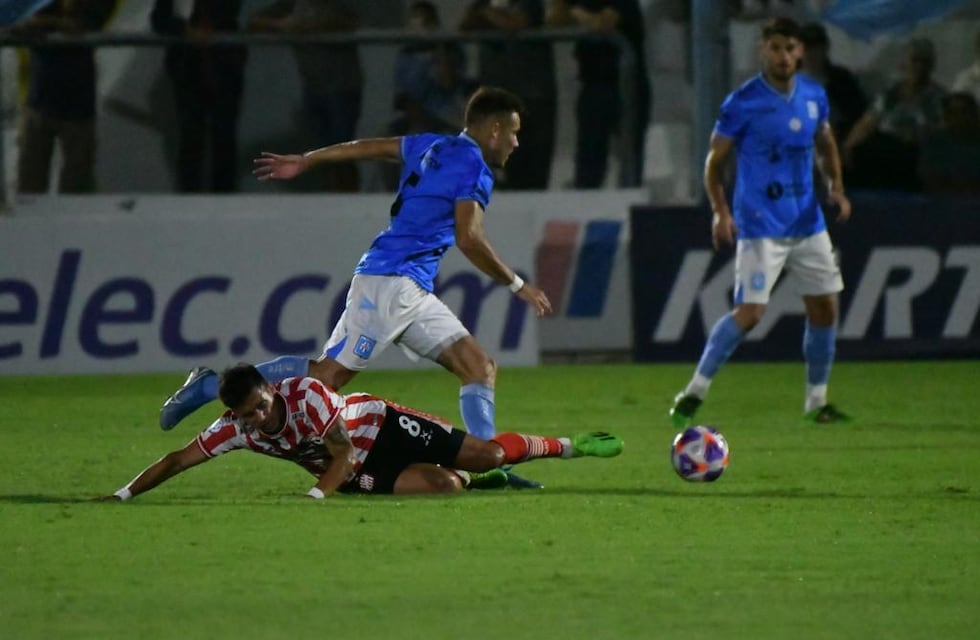 Video: Estudiantes empezó con derrota en Río Cuarto, ante San Martín (T)