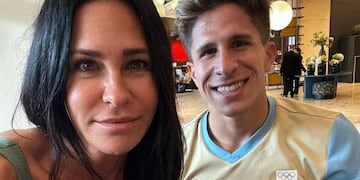 La emoción de Caro Baldini por el primer gol de su hijo Giuliano Simeone en la Selección Argentina.