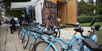 Ya son las estaciones de bicicletas públicas en la ciudad de Córdoba (Pedro Castillo, La Voz).