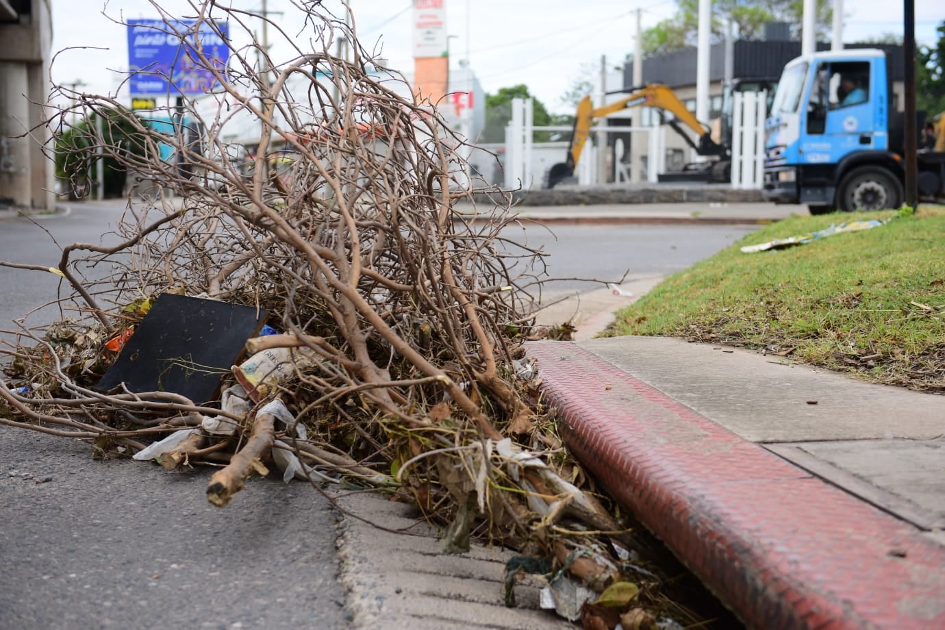 Las ráfagas de viento podrían alcanzar hasta 90 kilómetros por hora. (José Hernández/LaVoz).