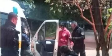 Posadas: rescatan a un hombre de las llamas en un inquilinato.