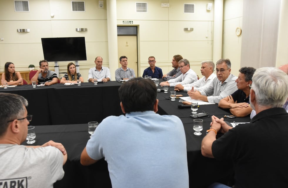 Municipio y CCIRR continúan trabajando por infraestructura productiva